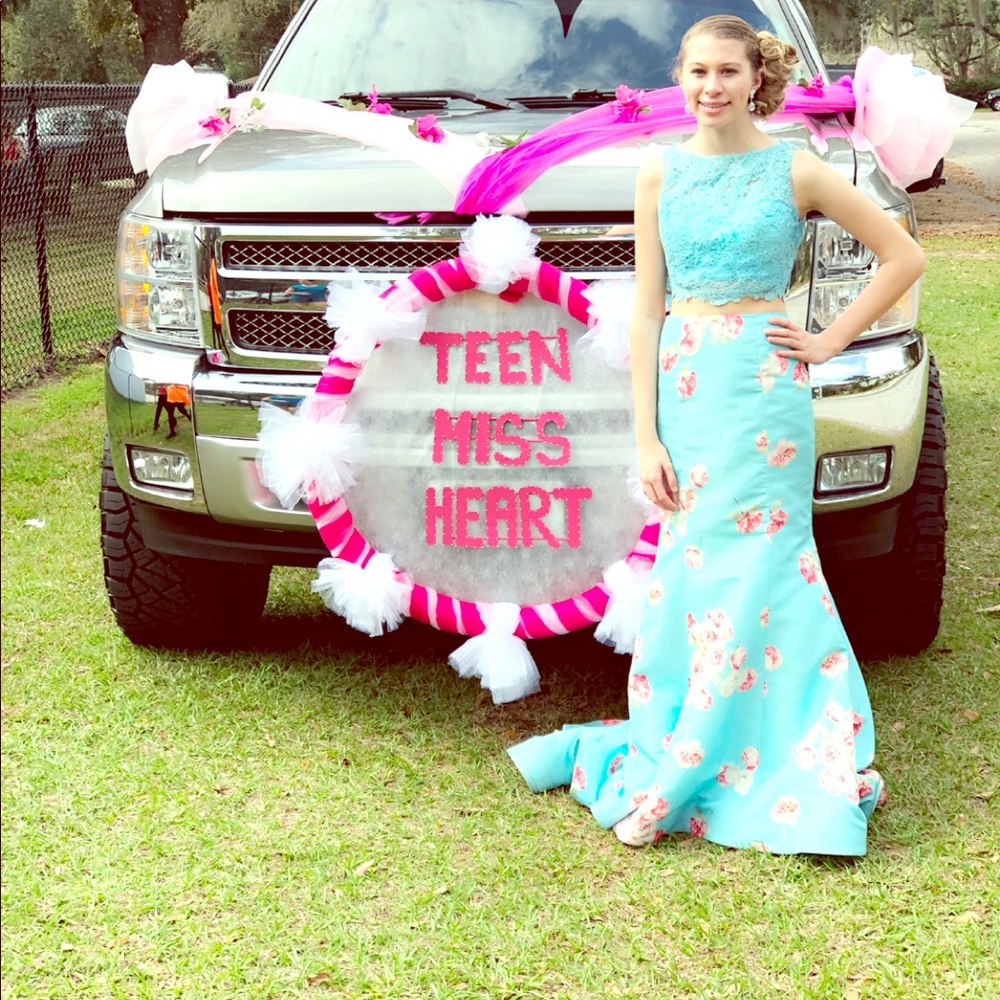 Two piece prom dress